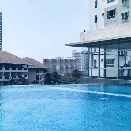 The Base Condo Pattaya Exteriör bild