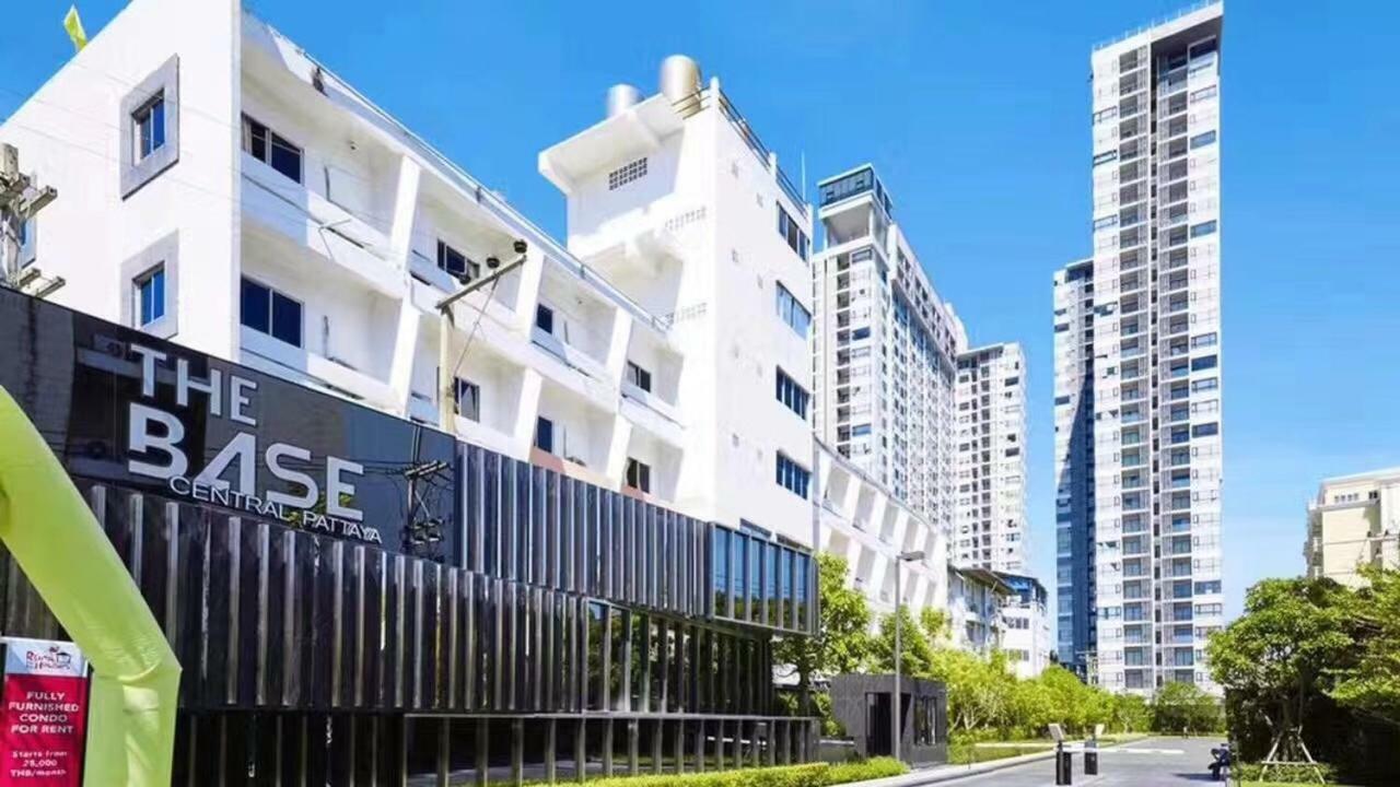 The Base Condo Pattaya Exteriör bild