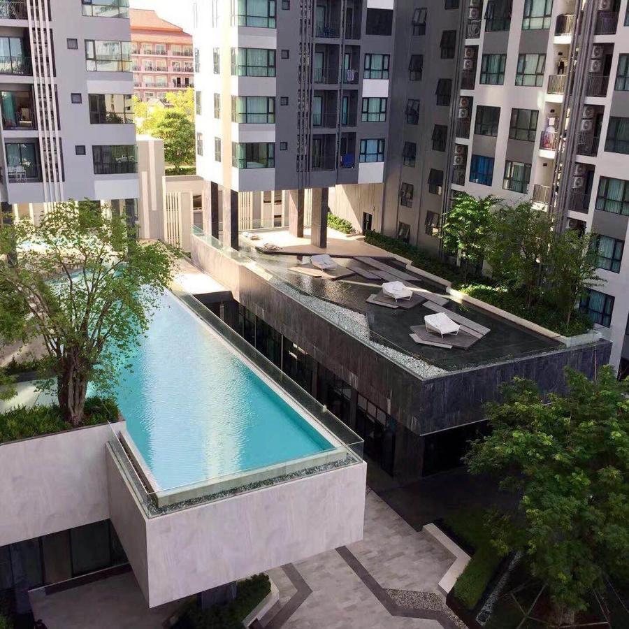 The Base Condo Pattaya Exteriör bild