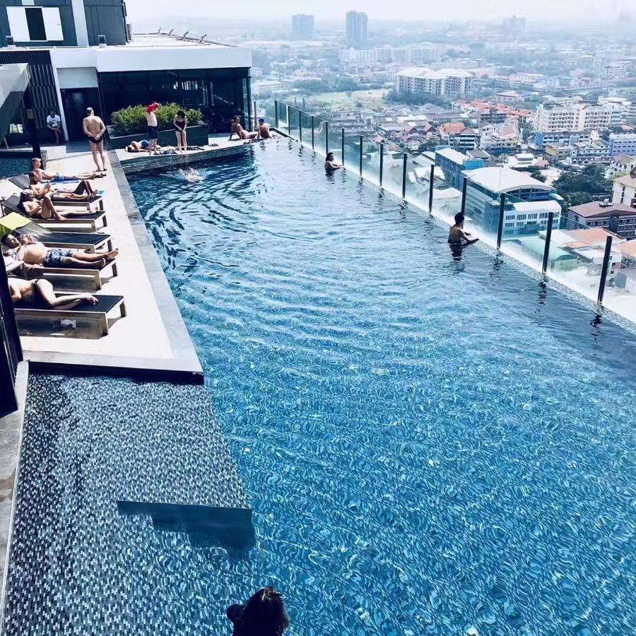 The Base Condo Pattaya Exteriör bild